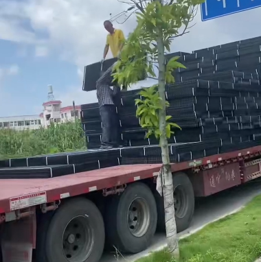 塑料濕簾裝柜發(fā)貨